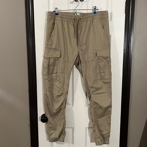 H&M Khaki joggers. Size: Large